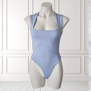 Lizette Collection Light Blue Sleeveless Bodysuit Med